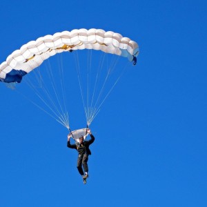 爱游戏娱乐平台-瑞士马术协会授予马尔科·阿尔瓦雷斯“年度最佳马匹护理员”称号。