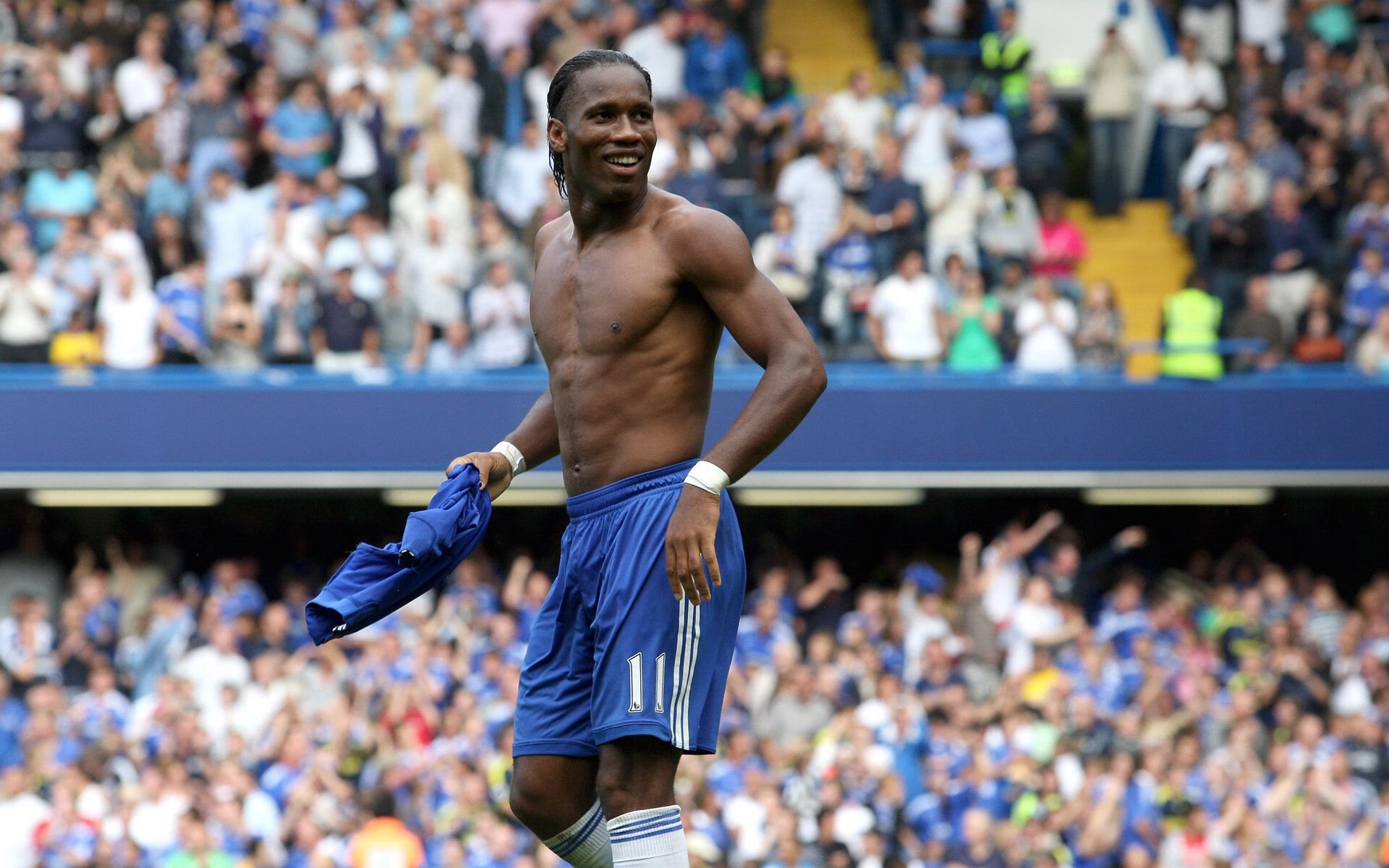 爱游戏APP-比利时黄金一代谢幕，德布劳内宣布退役，比利时球星德布劳内身价